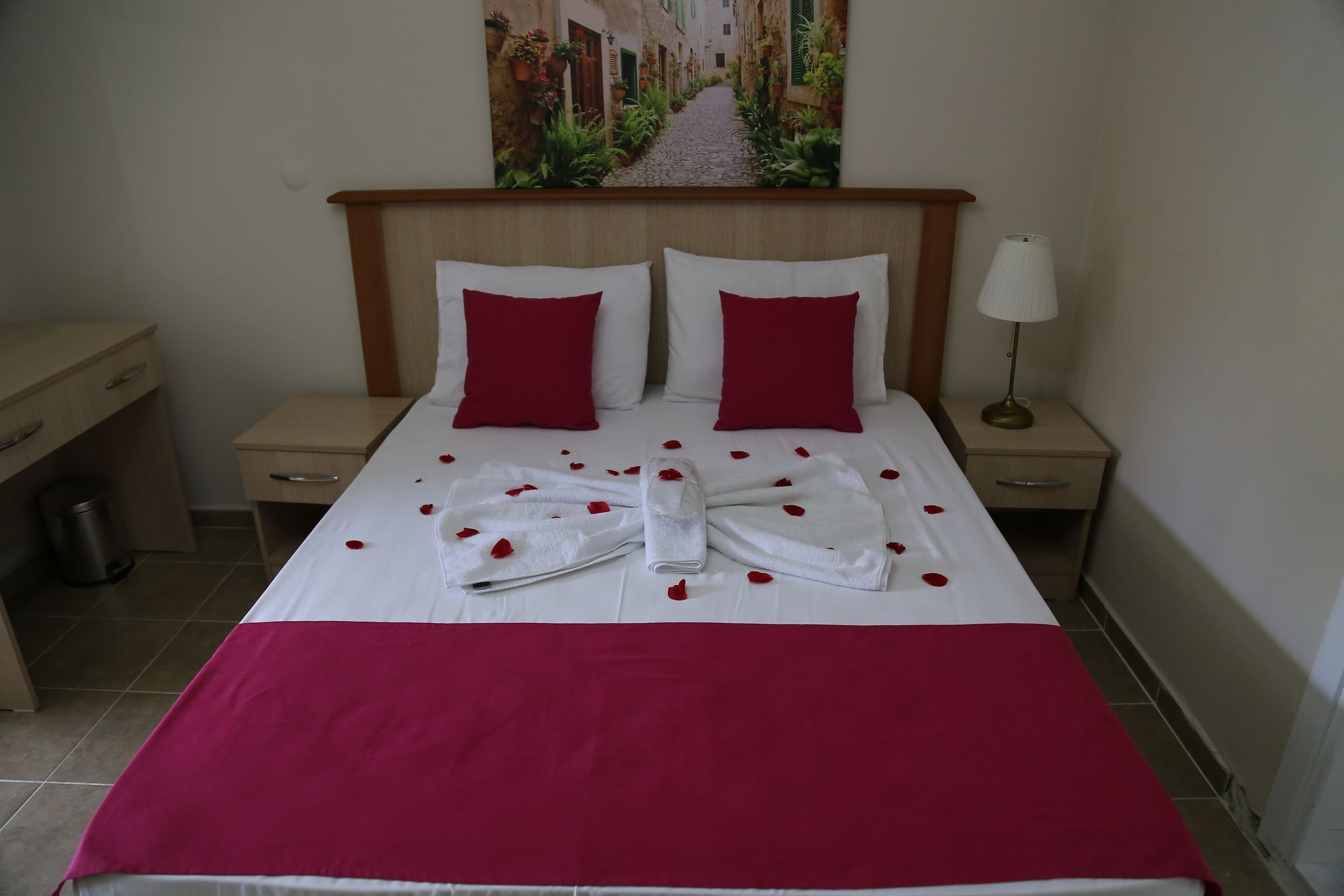Cunda Sir Hotel ไอวาลิค ภายนอก รูปภาพ