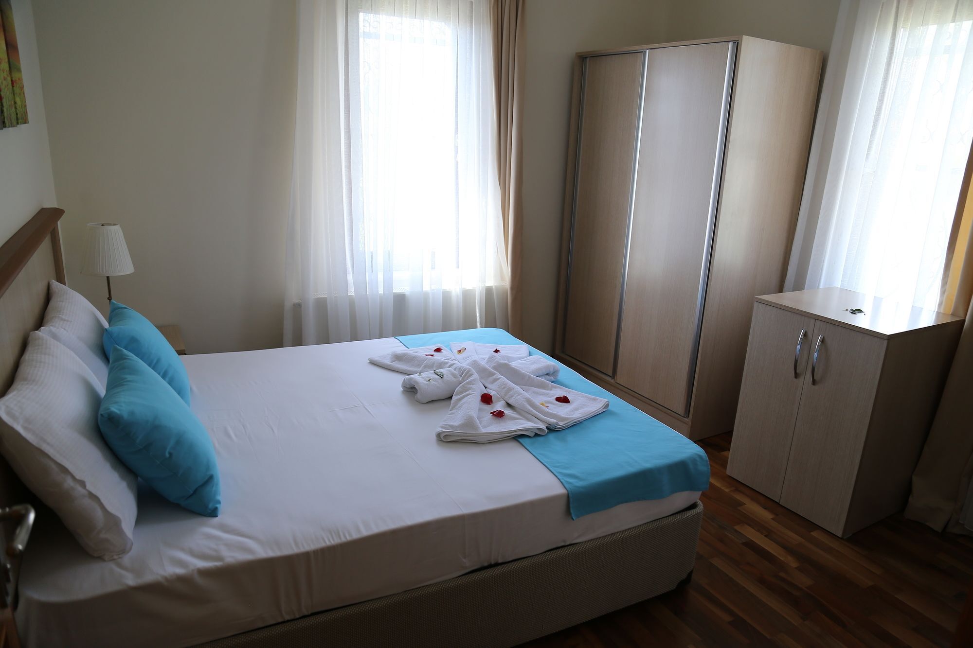 Cunda Sir Hotel ไอวาลิค ภายนอก รูปภาพ